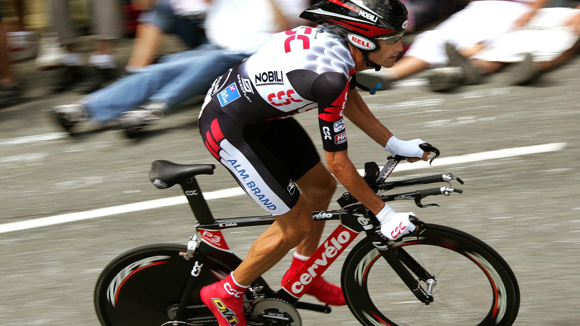 马赛夺得法国杯，球队士气高涨，法国马赛历史